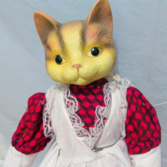 Cat Ceramic Doll Wearing Apron Storybook figure Nursery Rhymes 3 little kittens - Picture 1 of 5